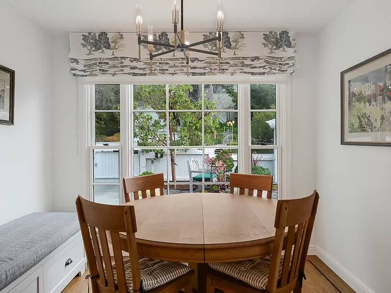 21 Elm Avenue
